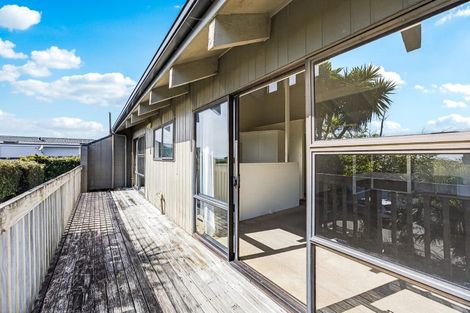 Photo of property in 1/13 Muritai Road, Milford, Auckland, 0620