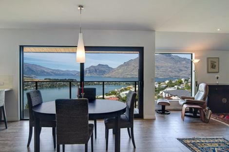 Photo of property in 3 Conifer Lane, Queenstown, 9300