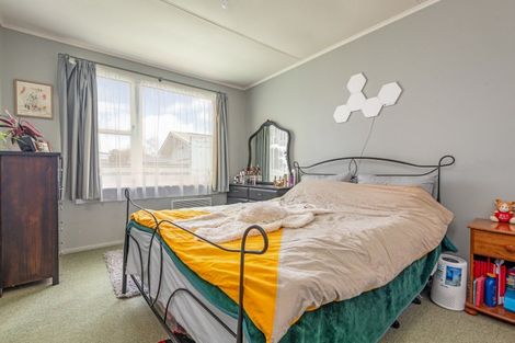 Photo of property in 8 Lowestoft Place, West End, Palmerston North, 4412