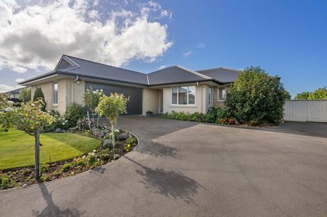 Photo of property in 15 Greenan Place, Doyleston, 7683