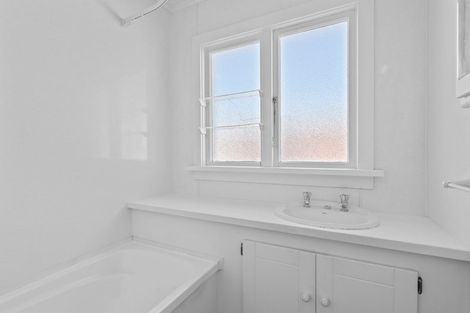 Photo of property in 64 Broughton Street, Gore, 9710