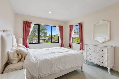 Photo of property in 17 Rosebay Rise, Henderson, Auckland, 0610