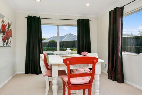 Photo of property in 18a Jasmine Place, Cambridge, 3434