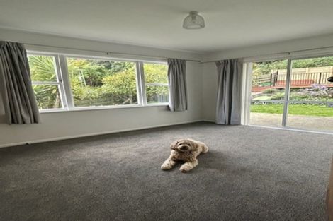 Photo of property in 105 Churchill Drive, Crofton Downs, Wellington, 6035