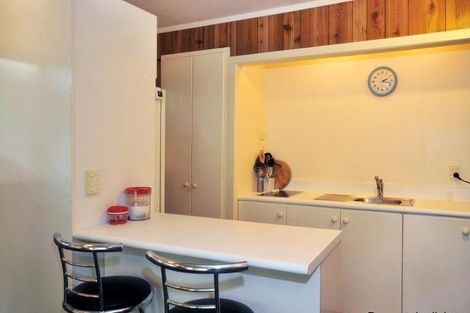 Photo of property in 10 Lauris Place, Birkdale, Auckland, 0626