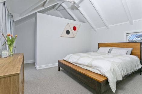 Photo of property in 2/4 Stratford Avenue, Milford, Auckland, 0620
