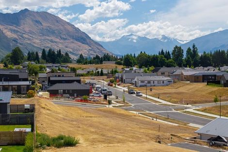 Photo of property in 4 Durry Lane, Wanaka, 9305