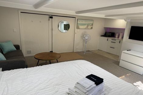 Photo of property in 36 Rame Road, Greenhithe, Auckland, 0632