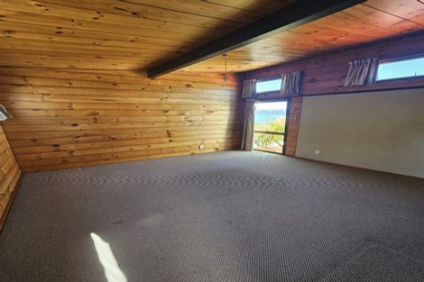 Photo of property in 33 Eskdale Road, Papakowhai, Porirua, 5024