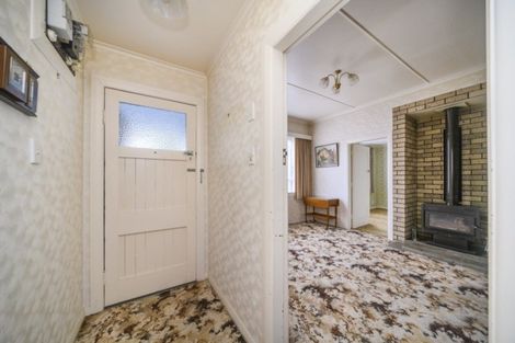 Photo of property in 2 Rira Street, Marton, 4710