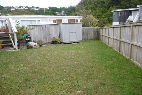 Photo of property in 201a Newlands Road, Newlands, Wellington, 6037