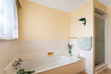 Photo of property in 21 Longfellow Street, Trentham, Upper Hutt, 5018