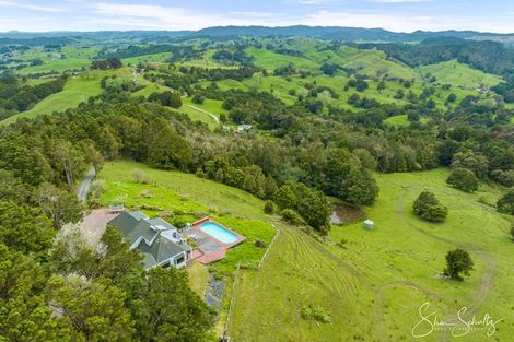 Photo of property in 338 Wairere Road, Waitakere, Henderson, 0782
