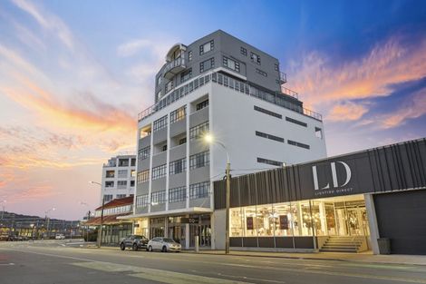 Photo of property in Endeavour Apartments, 125u1 Thorndon Quay, Pipitea, Wellington, 6011