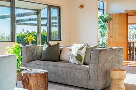 Photo of property in 55 Octavius Road, Peka Peka, Waikanae, 5391
