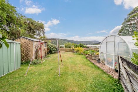 Photo of property in 38 Emerald Hill Drive, Birchville, Upper Hutt, 5018