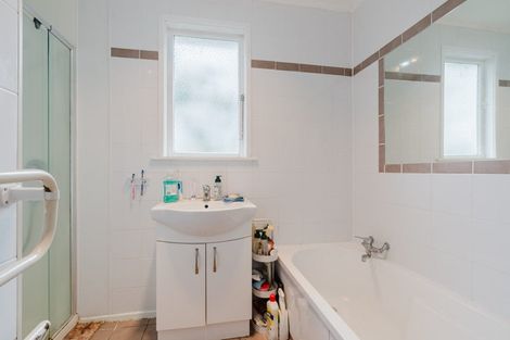 Photo of property in 3 Leeds Street, Silverdale, Hamilton, 3216