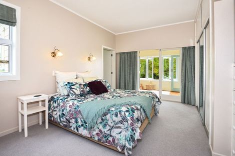 Photo of property in 559 Taurau Valley Road, Muriwai, Manutuke, 4072