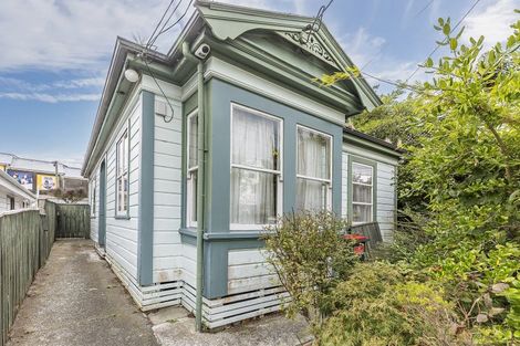 Photo of property in 5 Mckinley Crescent, Brooklyn, Wellington, 6021