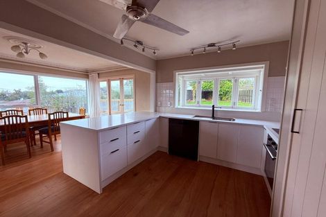 Photo of property in 28 Velma Road, Hillcrest, Auckland, 0627