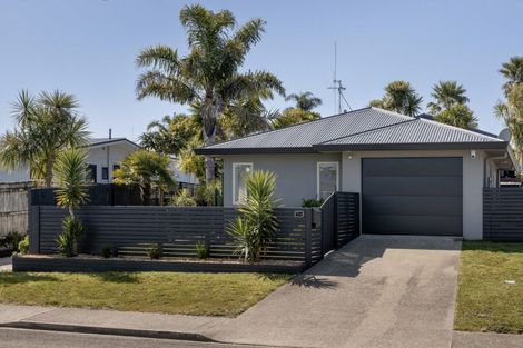 Photo of property in 91a Simpson Road, Papamoa Beach, Papamoa, 3118