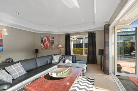 Photo of property in 10 Ruby Avenue, Northwood, Christchurch, 8051