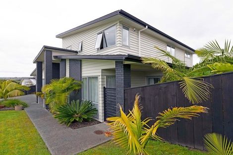 Photo of property in 9 Ngaroma House Drive, Hobsonville, Auckland, 0618