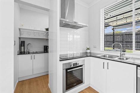 Photo of property in 10 Bloomfield Rise, Stanmore Bay, Whangaparaoa, 0932