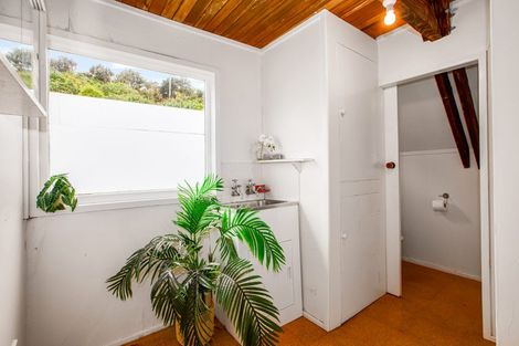 Photo of property in 26 Titiro Moana Road, Korokoro, Lower Hutt, 5012