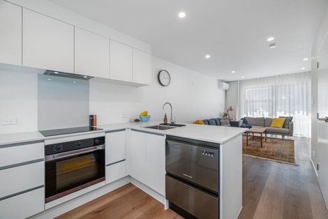 Photo of property in 4 Jabuka Street, Glen Eden, Auckland, 0602