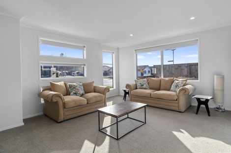 Photo of property in 41 Awataha Crescent, Pyes Pa, Tauranga, 3110
