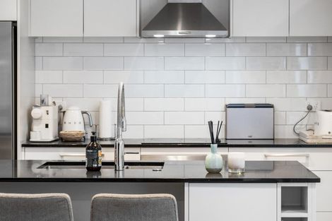 Photo of property in 30 Accolage Boulevard, Kumeu, 0810