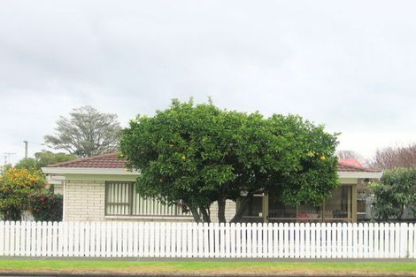 Photo of property in 2/27 Marne Road, Papakura, 2110