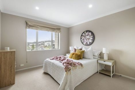 Photo of property in 42 Laurel Oak Drive, Schnapper Rock, Auckland, 0632