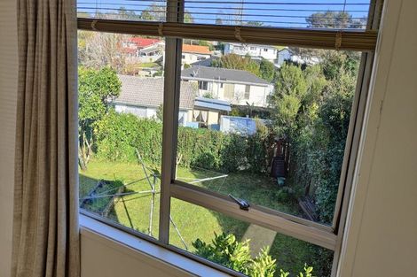 Photo of property in 27 Cheval Drive, Totara Vale, Auckland, 0629