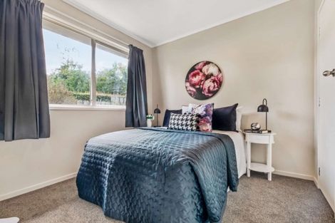 Photo of property in 42 Vina Place, Massey, Auckland, 0614