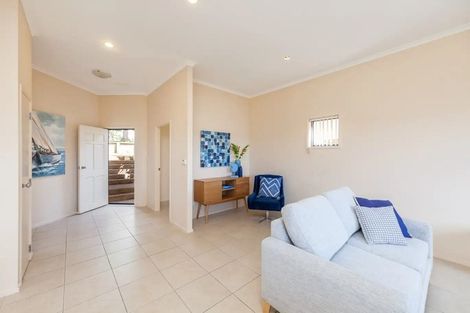 Photo of property in 102 Nautilus Drive, Gulf Harbour, Whangaparaoa, 0930