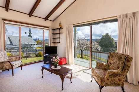 Photo of property in 15 Hilden Place, Hilltop, Taupo, 3330