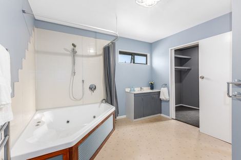 Photo of property in 6 Ensign Lane, Whitby, Porirua, 5024