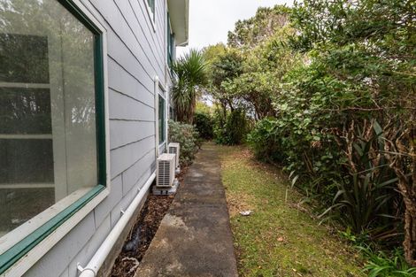 Photo of property in 82 Pembroke Road, Northland, Wellington, 6012