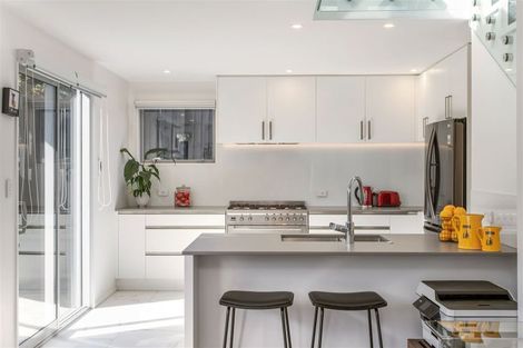 Photo of property in 7a Taylors Avenue, Bryndwr, Christchurch, 8052