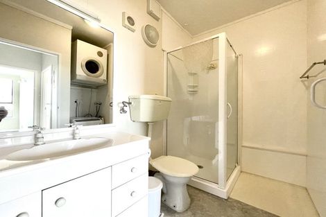 Photo of property in Hobson Court Flats, 46/70u Hobson Street, Thorndon, Wellington, 6011