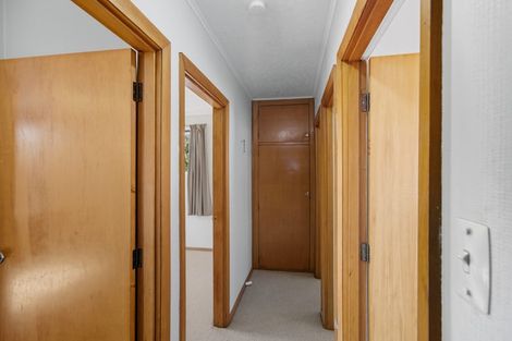 Photo of property in 1/2 Lomax Place, Islington, Christchurch, 8042