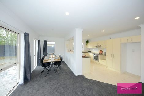 Photo of property in 20 Linkwater Way, Parklands, Christchurch, 8083