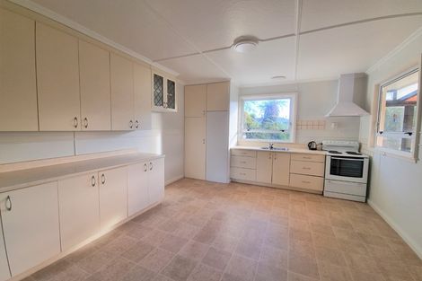 Photo of property in 3 Harrow Place, Hokowhitu, Palmerston North, 4410