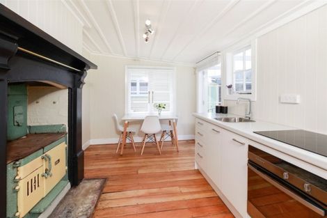 Photo of property in 102 Mackay Street, Thames, 3500