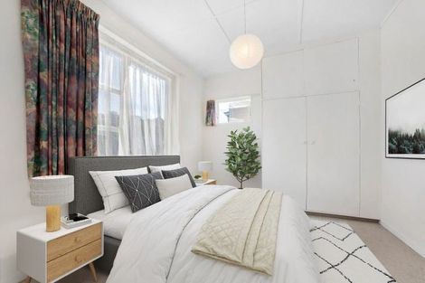 Photo of property in 123 Onepu Road, Lyall Bay, Wellington, 6022