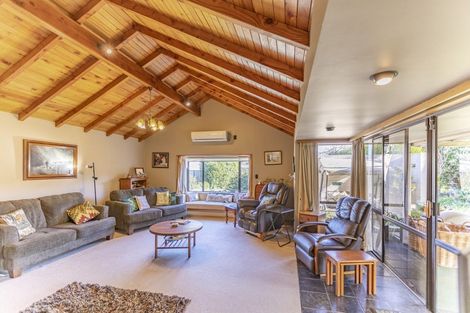 Photo of property in 36 Church Street, Waipawa, 4210