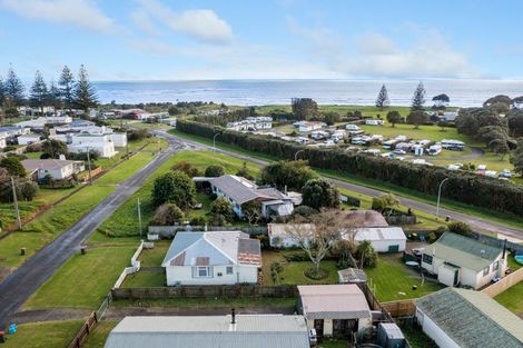 Photo of property in 120 Browne Street, Waitara, 4320