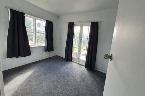 Photo of property in 1 Chippendale Crescent, Birkdale, Auckland, 0626